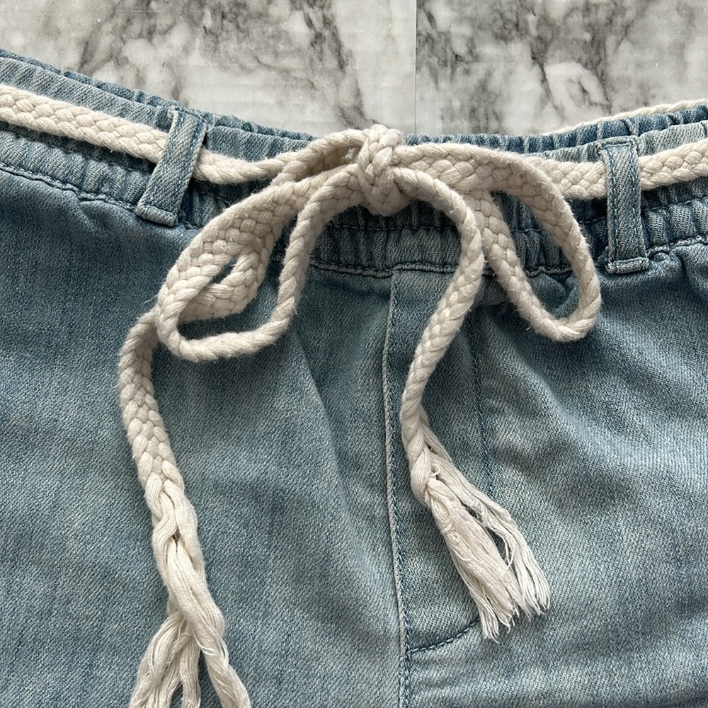 Aerie womens size small Elastic Waist Pull-On Denim Chambray Shorts braided belt - Picture 2 of 12